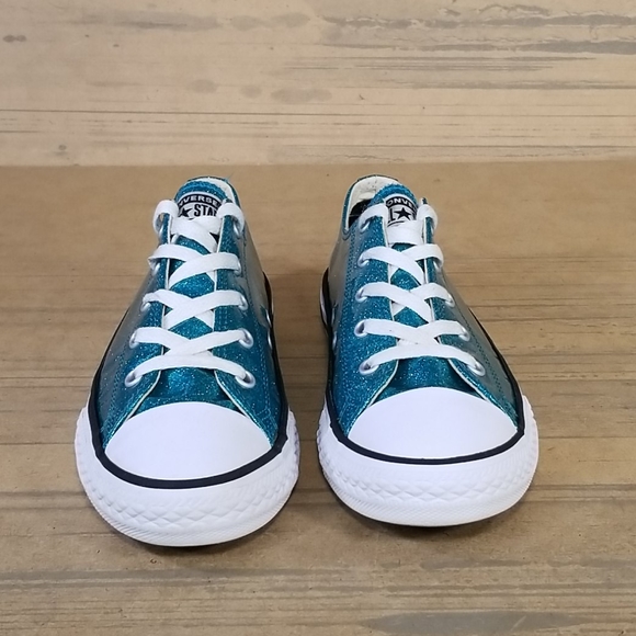 Converse All Star Sneakers Youth Size 4 - Picture 3 of 8